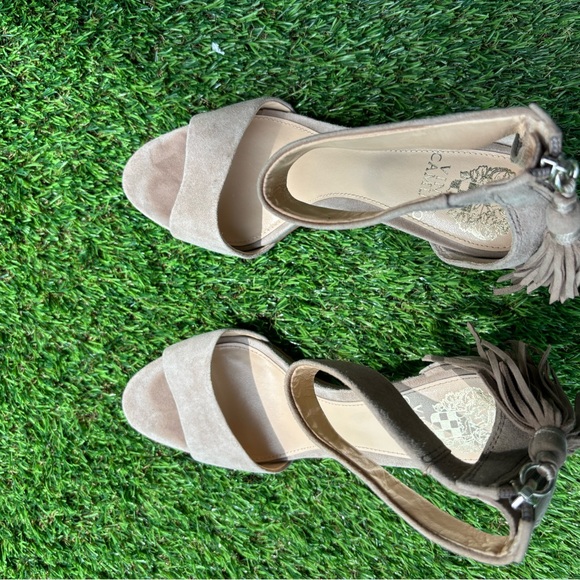 Vince camuto sandals with zipper and tassel tan color. Leather upper - Picture 2 of 6
